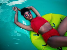 Women's Red Sleeveless Top Bikini